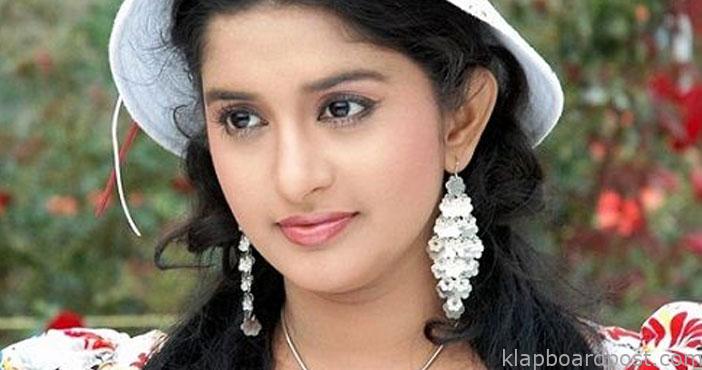 మీరా జాస్మిన్ రీఎంట్రీ 1 Heroine Meera Jasmine re en