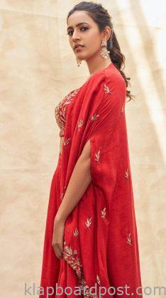 Niharika Konidela Looks Stunning In Red 1