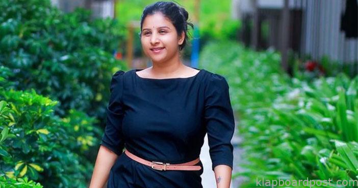 Mangli new look viral in so