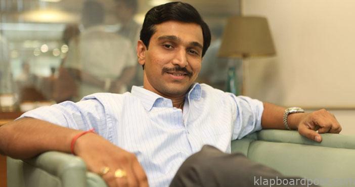 'యాత్ర-2' జగన్ పాత్రలో బాలీవుడ్ నటుడు 1 Bollywood actor as a YS Jag