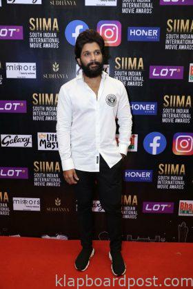 Allu Arjun At SIIMA Awards 2021 4