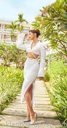 Pooja Hegde Looks Fabulous In White 2