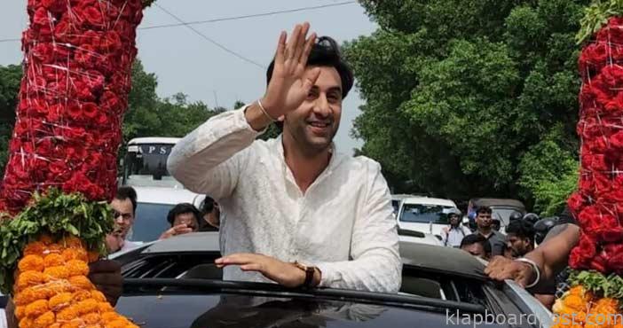 Ranbir kapoor reaches visak