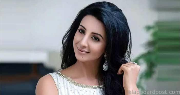 Sanjana galrani gives birth