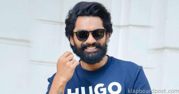 Does Kalyan Ram's 'Amigos' resemble the Hollywood flick 'Three Amigos'? 1 Does Kalyan Rams Amigos resemble the Hollywood flick Three Amigos