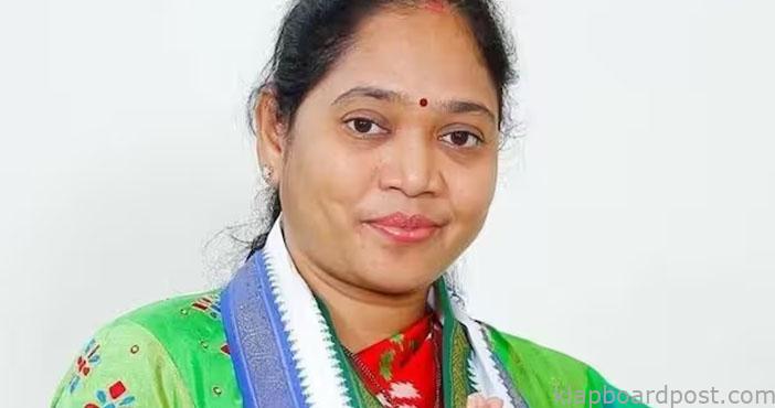 How is the graph of Mekathoti Sucharita