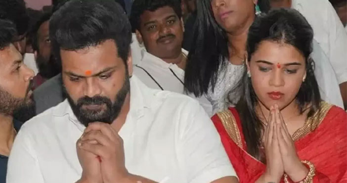 Manchu Manoj tweet on mouni