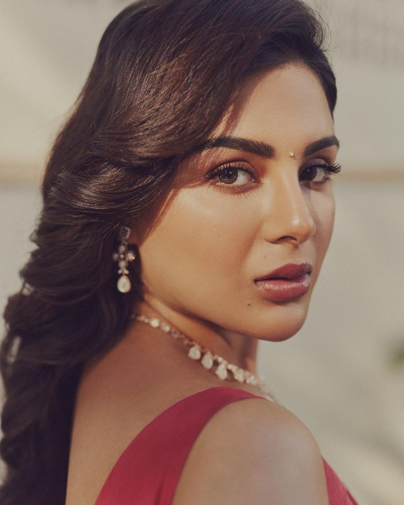 సంయుక్త.. ఓ క్రేజీ బిజీ తార ! 3 331641563 1228481604434695 1005597914572785464 n