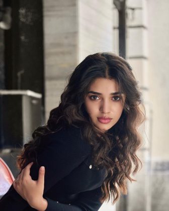 Krithi Shetty Looks Sizzling Hot In Black 4