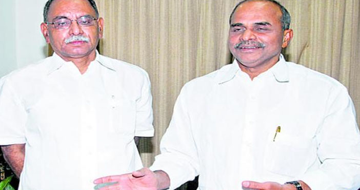 రాజకీయ బాంబ్ పేల్చబోతున్న వైఎస్సార్ ఆత్మ 1 The soul of YSR is about to detonate a political bomb