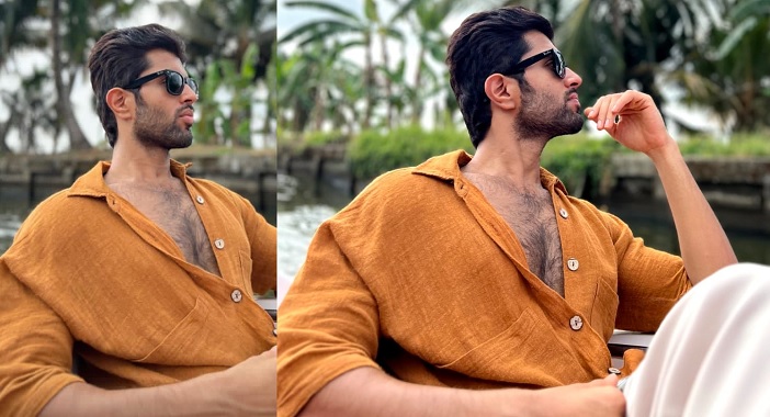 Vijay Deverakonda chills out in backwaters of Allepey, video goes viral 1 Vijay Deverakonda chills out in backwaters of Allepey