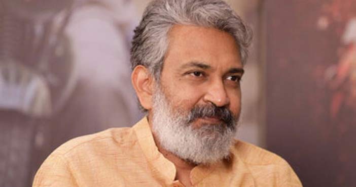 'మహాభారతం' పది భాగాలుగా తీయాలి: రాజమౌళి 1 Rajamouli about Mahabharata