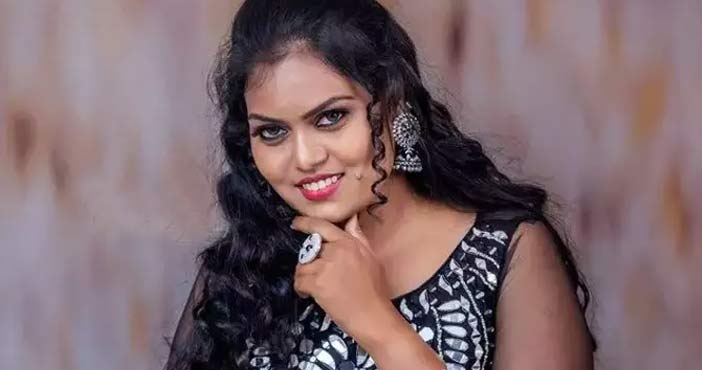 జూనియర్ సిల్క్ స్మిత ఫోటోలు వైరల్ 3 junior silk smitha 1