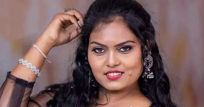 జూనియర్ సిల్క్ స్మిత ఫోటోలు వైరల్ 1 junior silk smitha 2