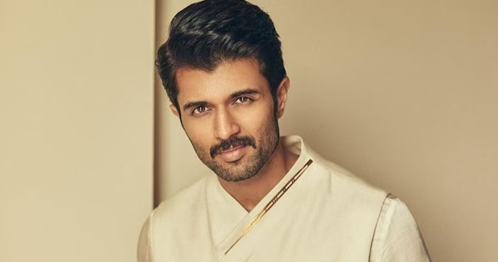 Vijay Deverakonda donates 1 crore to 100 families