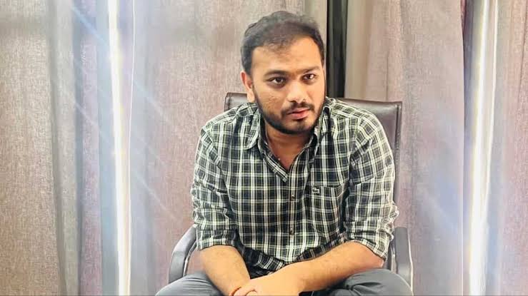 Dasara director Srikanth Odela struggles in impressing Tollywood stars 1 Dasara director Srikanth Odela struggles in impressing Tollywood stars