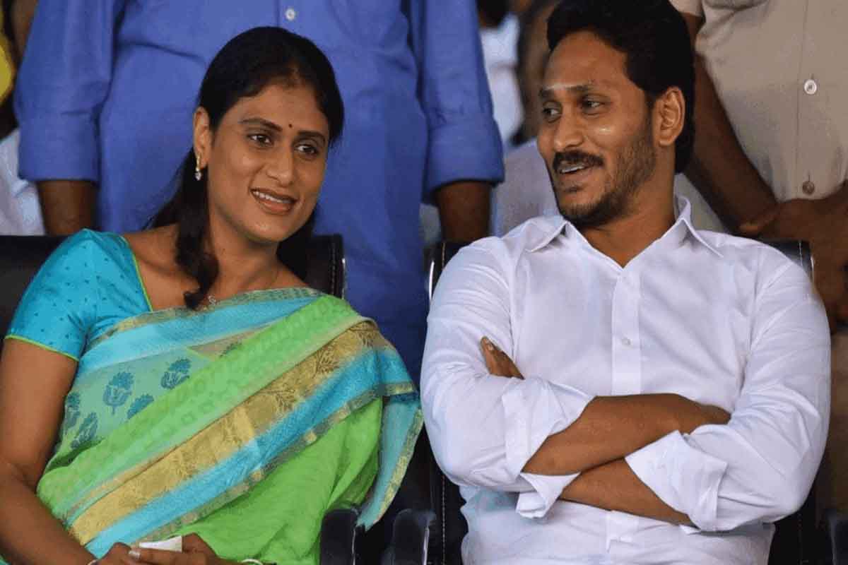 AP Elections: Rivalry gets intense between Jagan Mohan Reddy and Sharmila 1 ys jagan sharmila