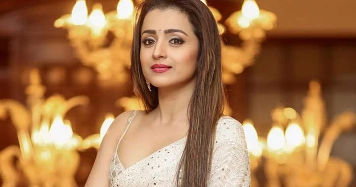 మరోసారి చీప్ కామెంట్స్.. అసహ్యంగా ఉంది అంటున్న త్రిష 1 Trisha reaction on ex aiadm