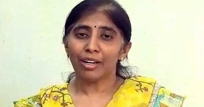 YS Sunitha: వివేకా ఆఖరి కోరిక .. అందుకే పోటీ నుంచి తప్పుకోండి 1 YS Sunitha
