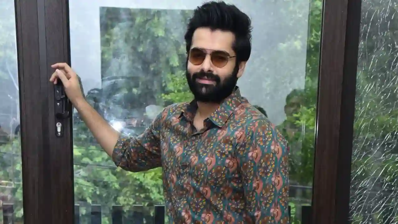Ram Pothineni: ఒక్క బ్లాక్ బస్టర్ కారణంగా ఫ్లాప్ హీరో అయిపోయాడు 1 Ram Pothineni ఒక్క బ్లాక్ బస్టర్ కారణంగా ఫ్లాప్ హీరో అయిపోయాడు Ram Pothineni,Ram Pothineni Movies