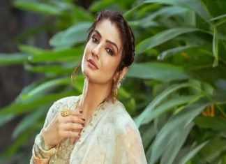 Throwback to When Raveena Tandon Said, ‘I Vomited After That Scene’ Throwback to When Raveena Tandon Said, ‘I Vomited After That Scene’